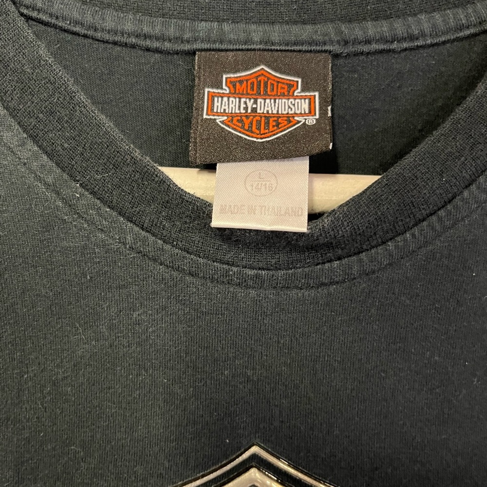 Harley Davidson black shirt with raised decal size large. - Picture 4 of 5